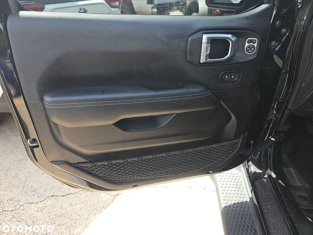 Jeep Wrangler 2.0 T-GDI Softtop AWD Automatik Sahara - 9