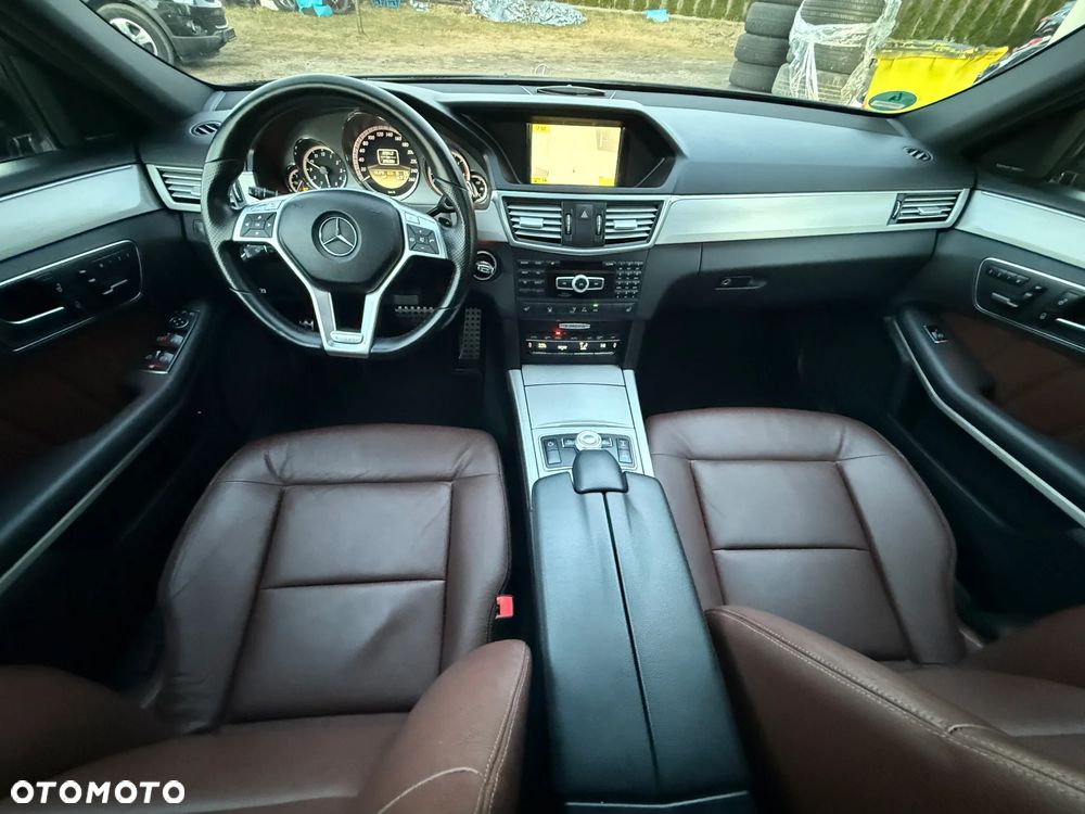 Mercedes-Benz Klasa E 350 CDI BlueEff Avantgarde - 26