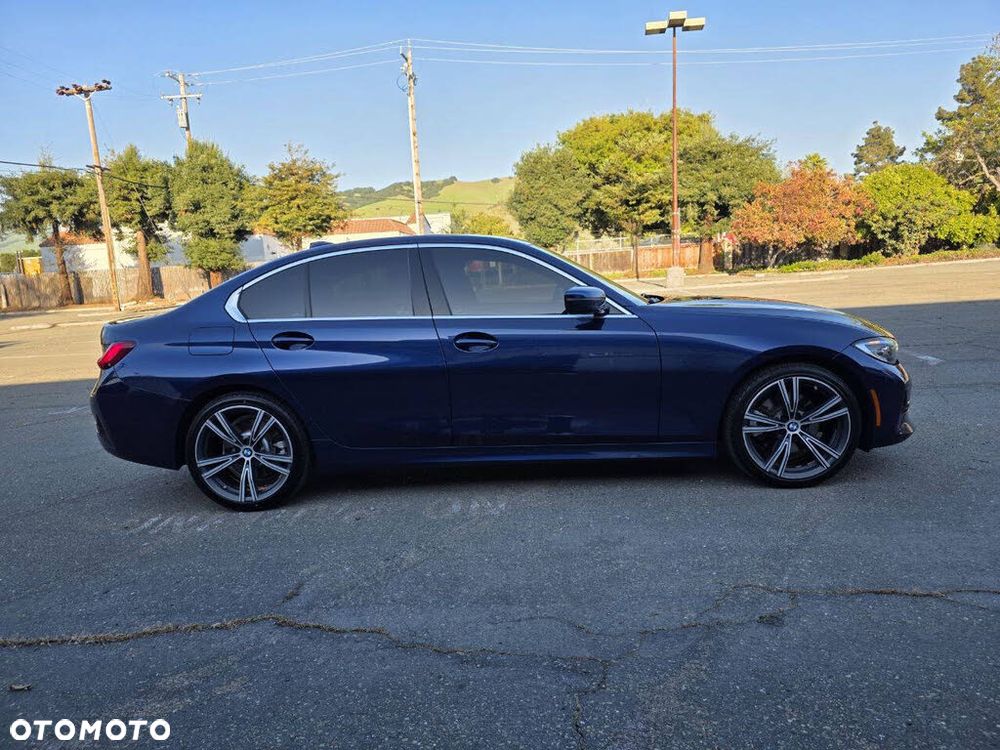 BMW Seria 3 330i Luxury Line - 6