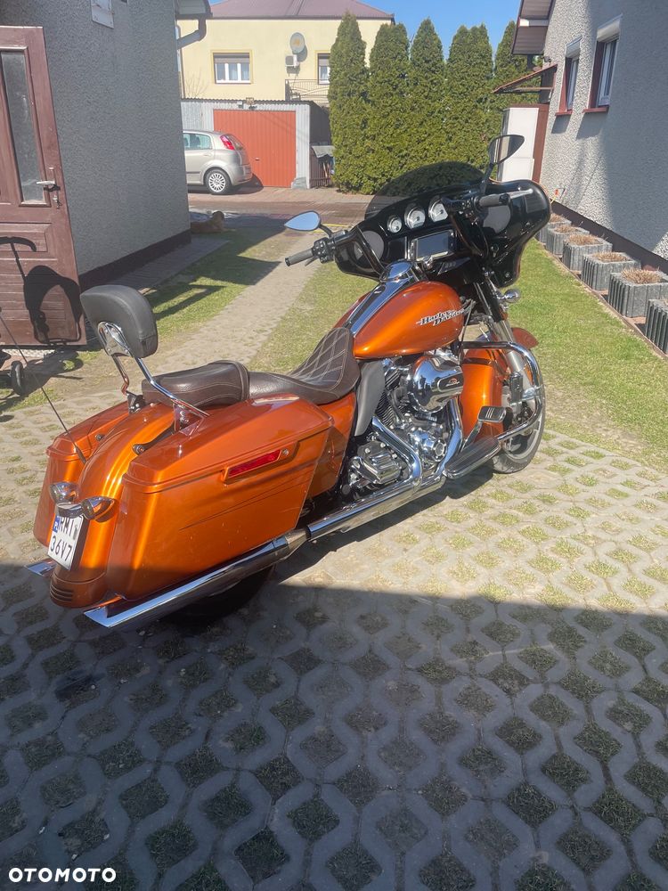 Harley-Davidson CVO Street Glide - 5