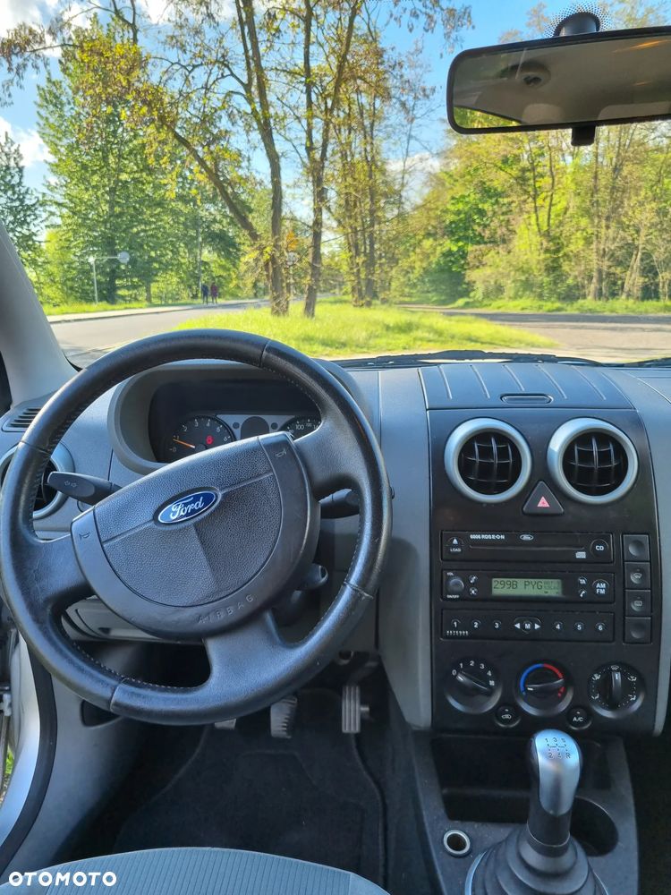 Ford Fusion 1.6 Fun X - 17