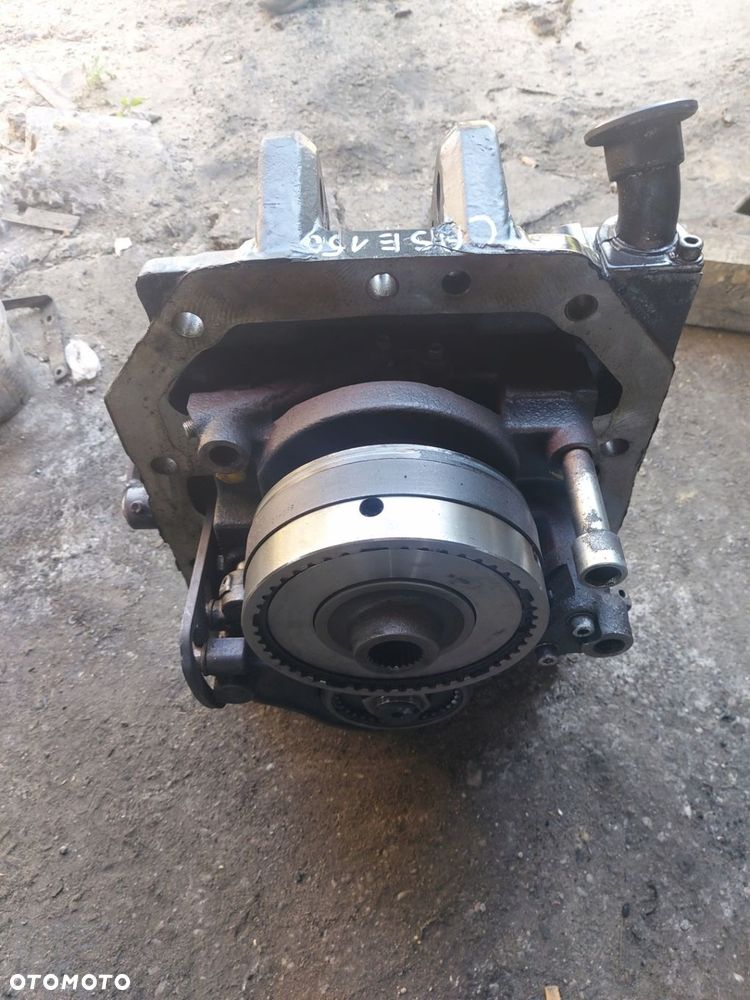 WOM TYŁ KOMPLET OBUDOWA WAŁEK 47131252 87305537 CASE MAXXUM 150 2022R - 2
