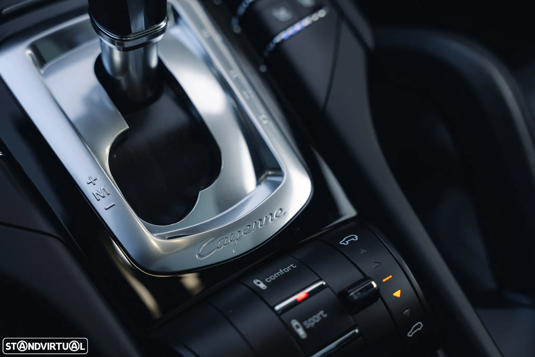 Porsche Cayenne S Hybrid Tiptronic S - 25