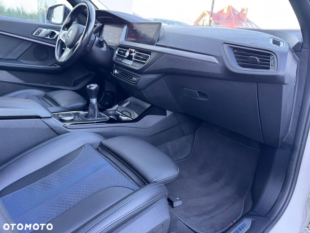 BMW Seria 1 118d M Sport - 27