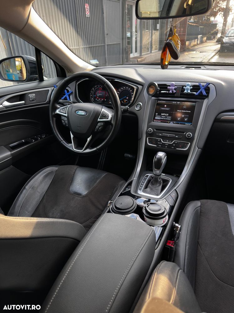 Ford Mondeo 2.0 TDCi Powershift Titanium - 8