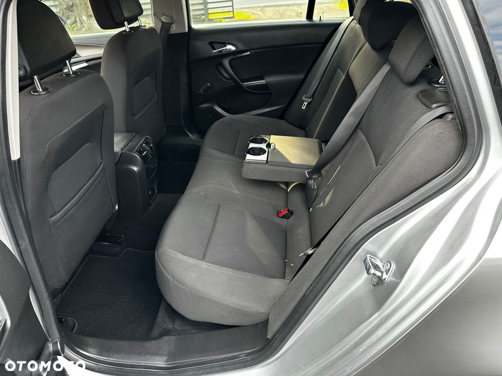 Opel Insignia 1.8 - 17