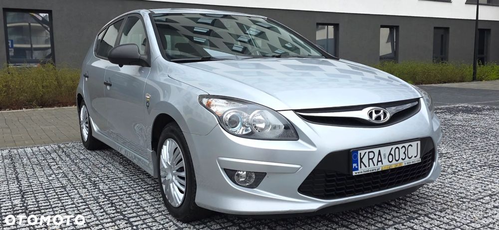 Hyundai I30 2010 photo 3
