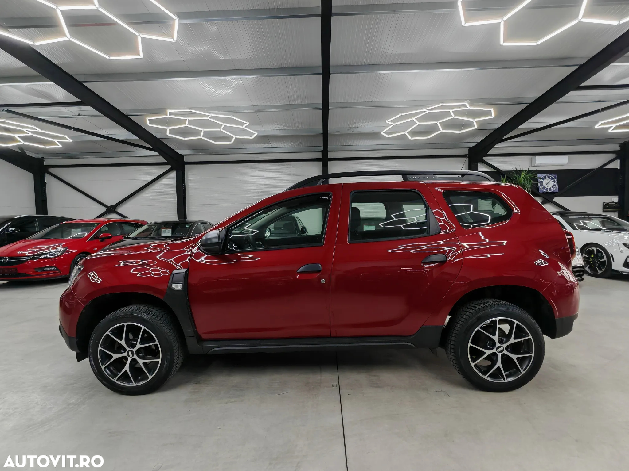 Dacia Duster TCe 100 2WD Essential - 23