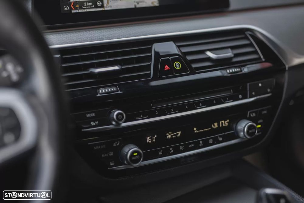 BMW 520 d Auto - 23