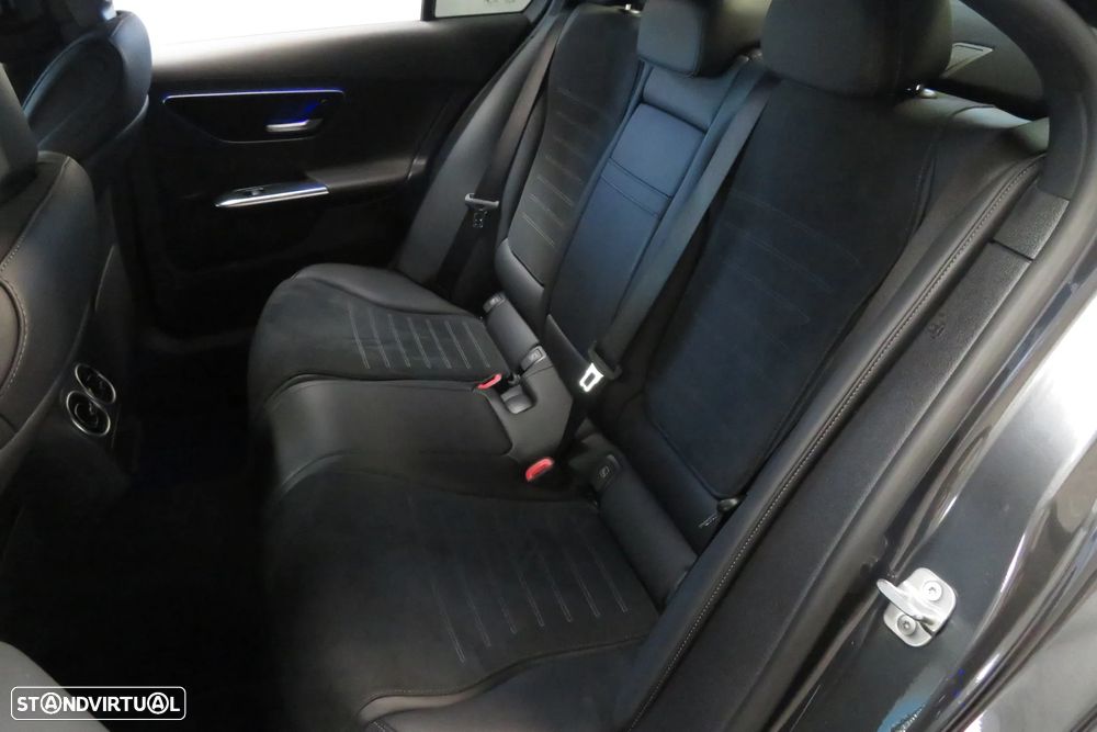 Mercedes-Benz C 300 d AMG Line - 9