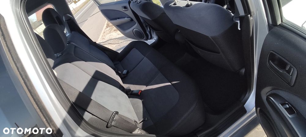 Mitsubishi Outlander 2.0 2WD Invite - 22