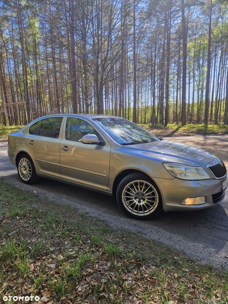 Skoda Octavia 2.0 TDI DPF Elegance DSG - 4