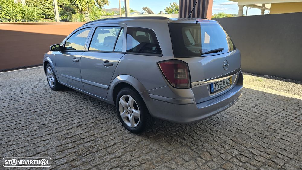 Opel Astra 1.3 CDTi Enjoy EcoFLEX - 4