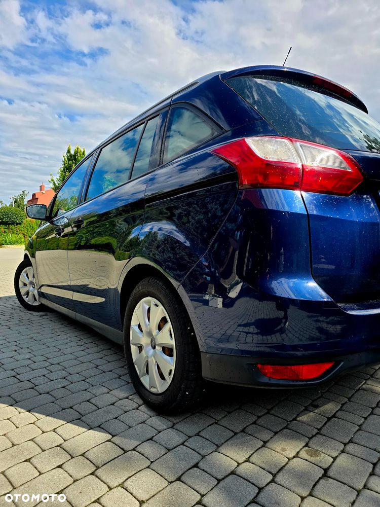 Ford Grand C-MAX - 13