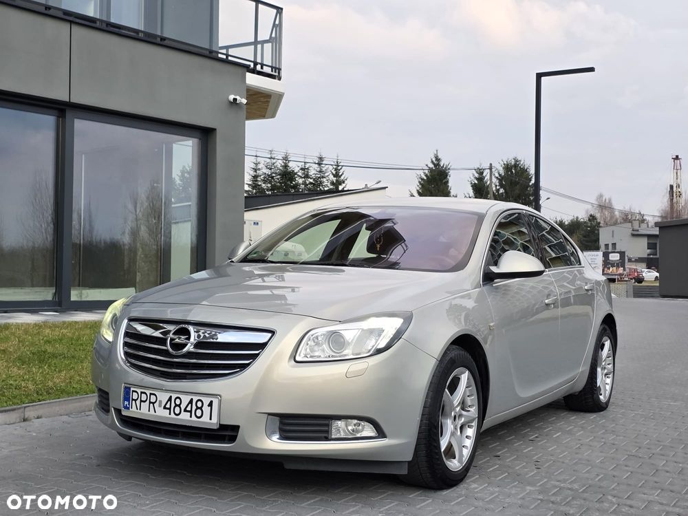 Opel Insignia - 17