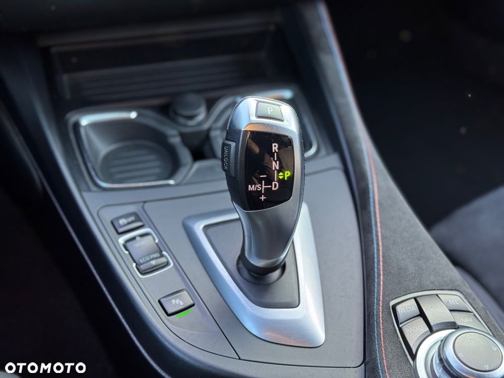 BMW Seria 1 120d BluePerformance Sport Line - 29