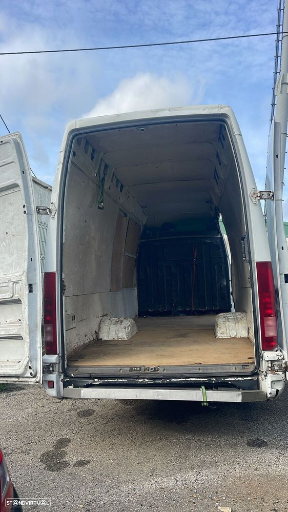 Iveco Daily 2.3 HPI 35C12SV 3600x1900 - 13