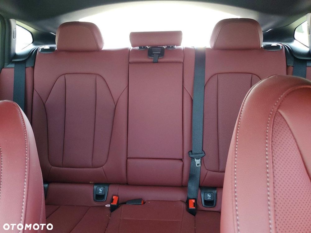 BMW X4 xM40i - 10
