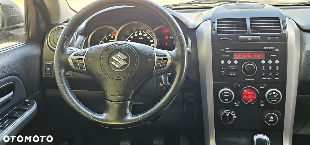 Suzuki Grand Vitara 1.9 DDiS Premium EU5 - 3