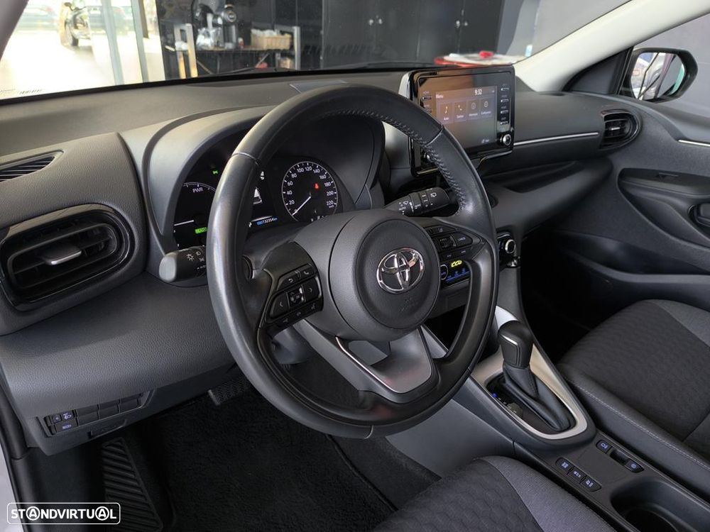 Toyota Yaris 1.5 HDF Comfort Plus - 8