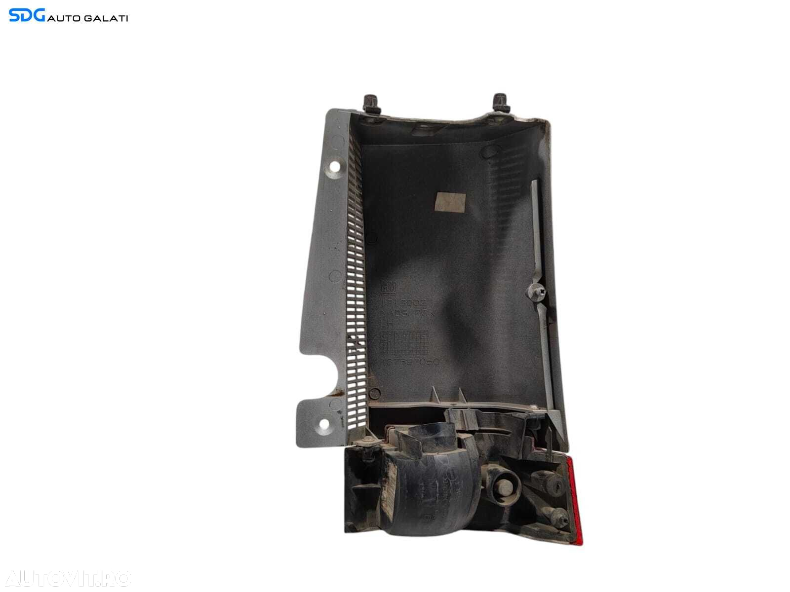 Stop Lampa Tripla Stanga Catadioptru Reflector Ochi de Pisica Opel Meriva A 2003 - 2010 [L5303] - 2