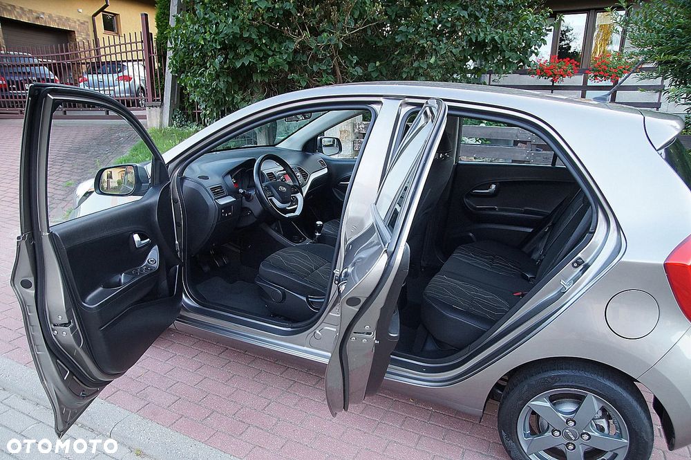 Kia Picanto 1.0 Dream Team Edition - 18