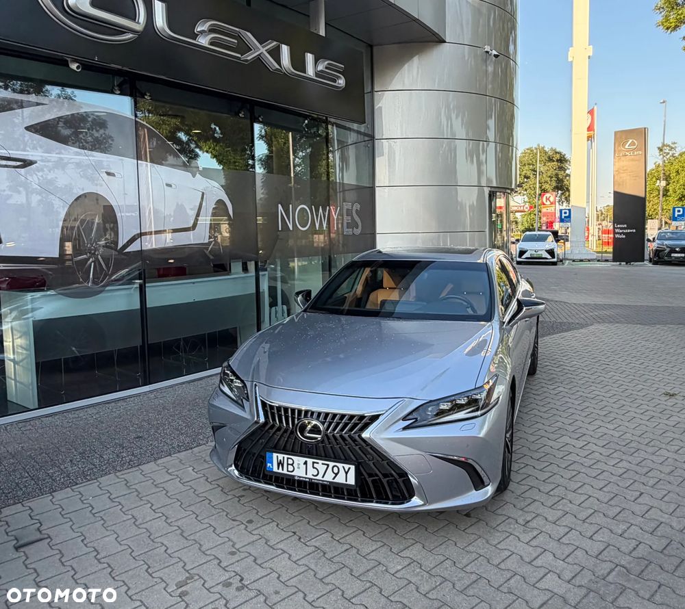 Lexus ES 300h Prestige - 10