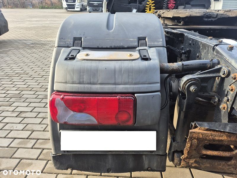 BŁOTNIK NADKOLE LAMPA MOCOWANIE RURA LEWY MAN TGX EURO 6 LOW DECK MEGA - 1