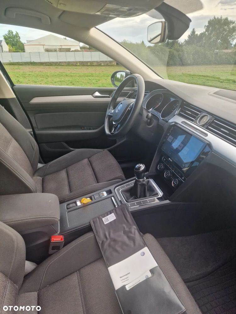 Volkswagen Passat Variant 2.0 TDI (BlueMotion Technology) Comfortline - 13
