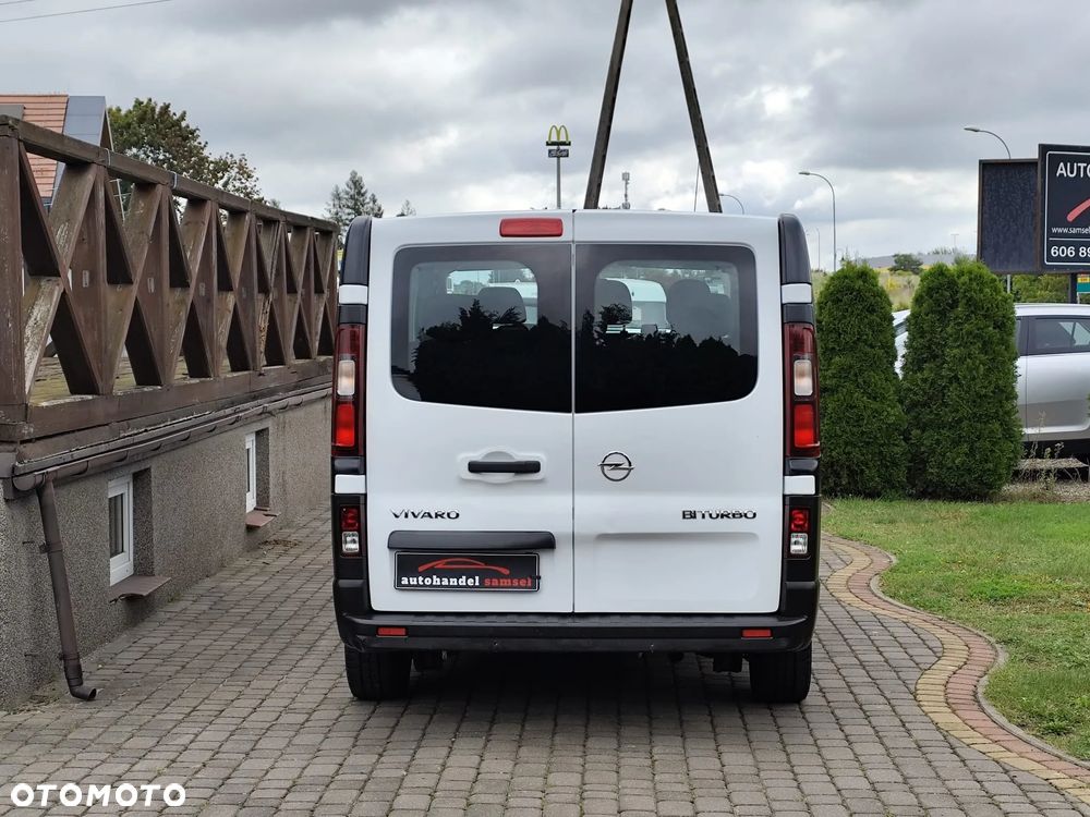 Opel Vivaro - 8