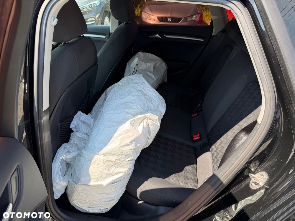 Audi A3 Sportback 1.6 TDI (clean diesel) Attraction - 25
