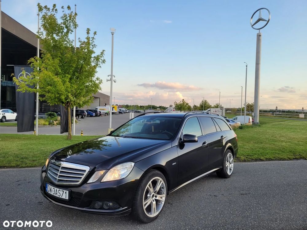 Mercedes-Benz Klasa E 220 CDI DPF BlueEFFICIENCY Avantgarde - 2