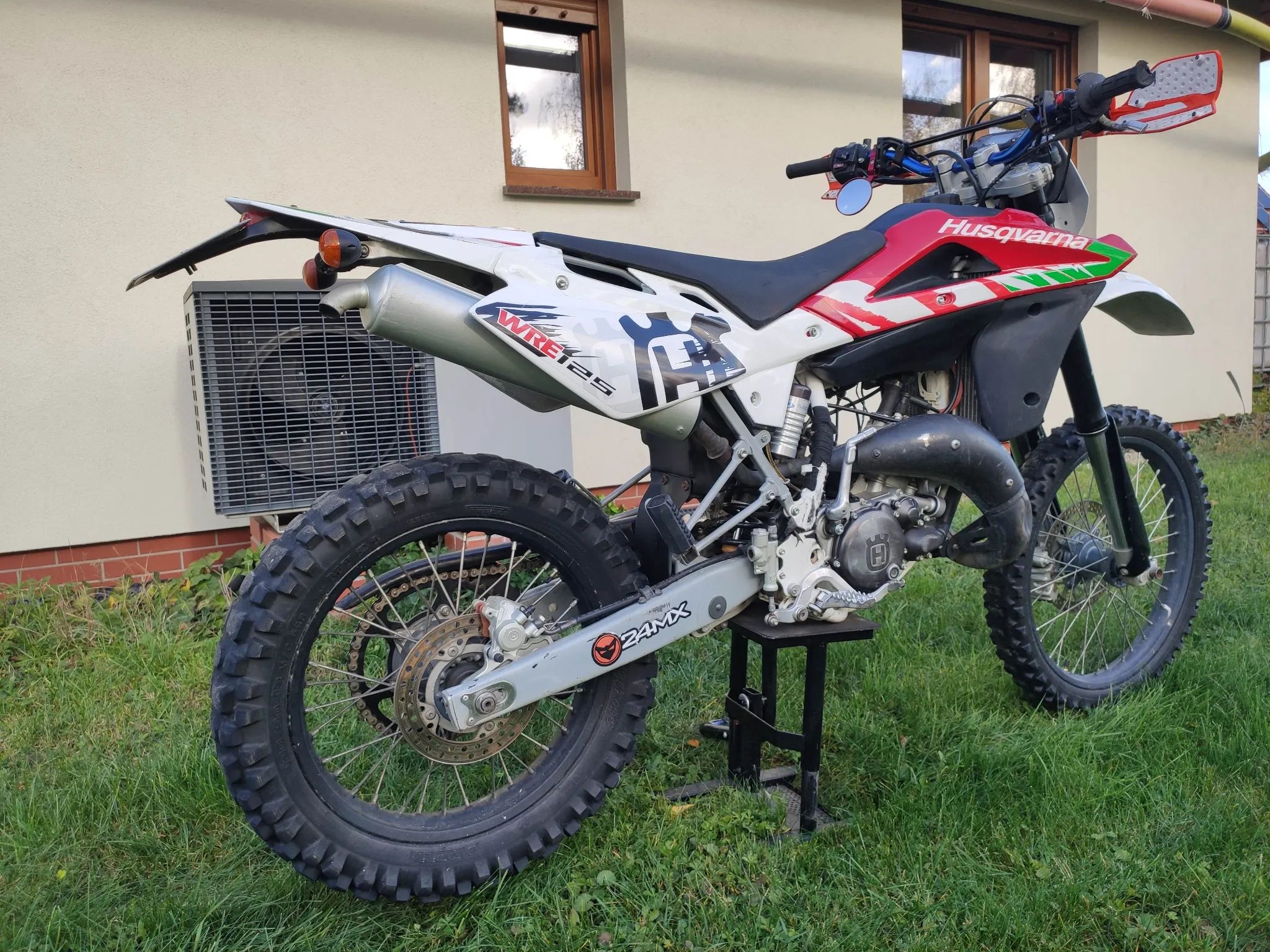 Husqvarna WR - 1