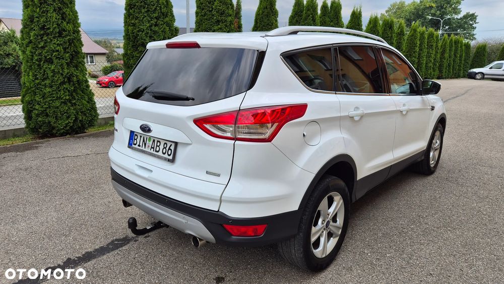 Ford Kuga 1.6 EcoBoost 2x4 Titanium - 6