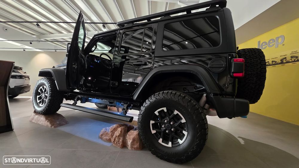 Jeep Wrangler - 11