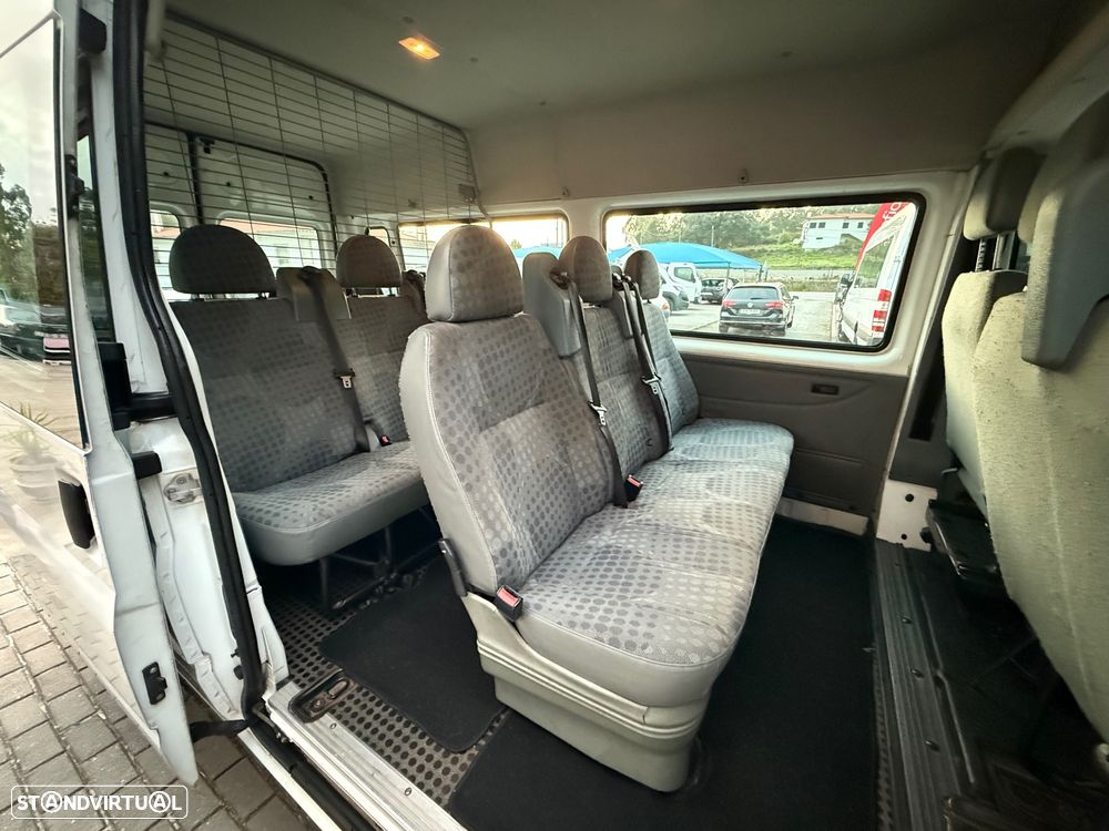 Ford Transit 330M 2.2 TDCi Trend Antepara Média-T.Médio - 10