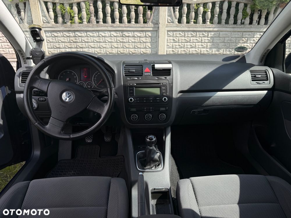 Volkswagen Golf - 14