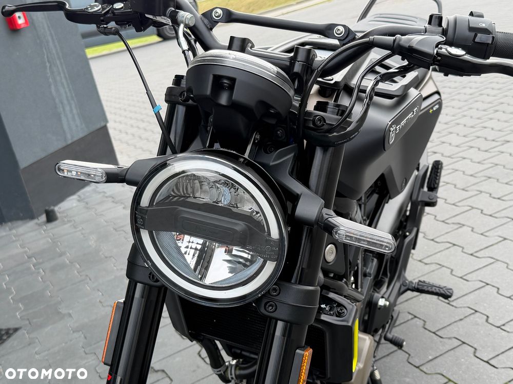 Husqvarna Svartpilen - 38