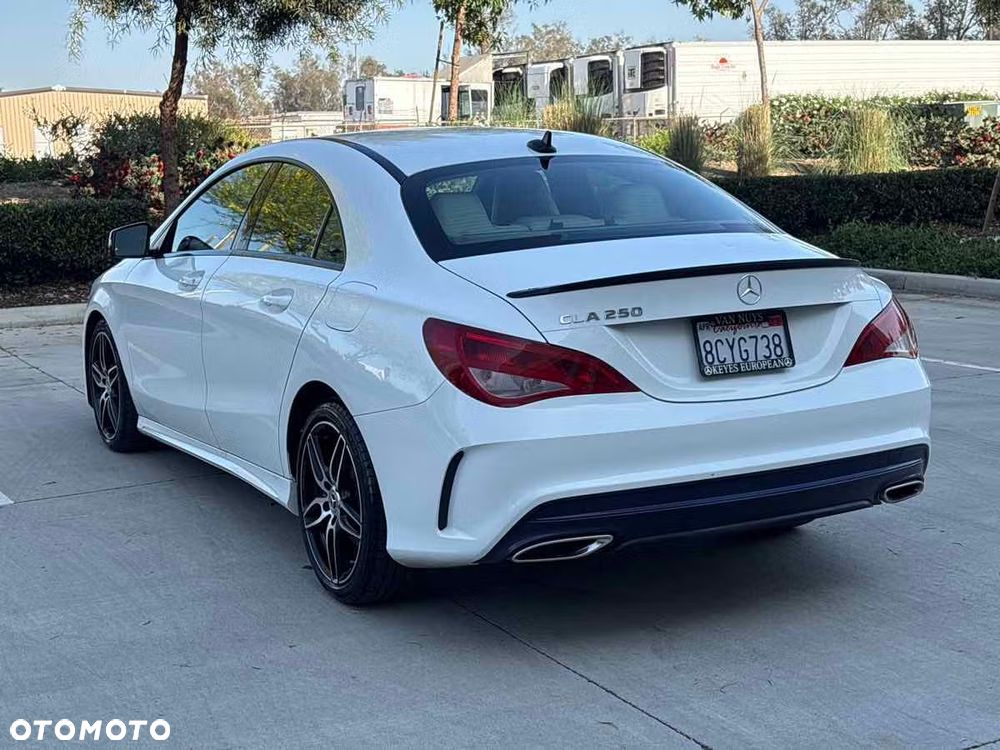 Mercedes-Benz CLA - 3