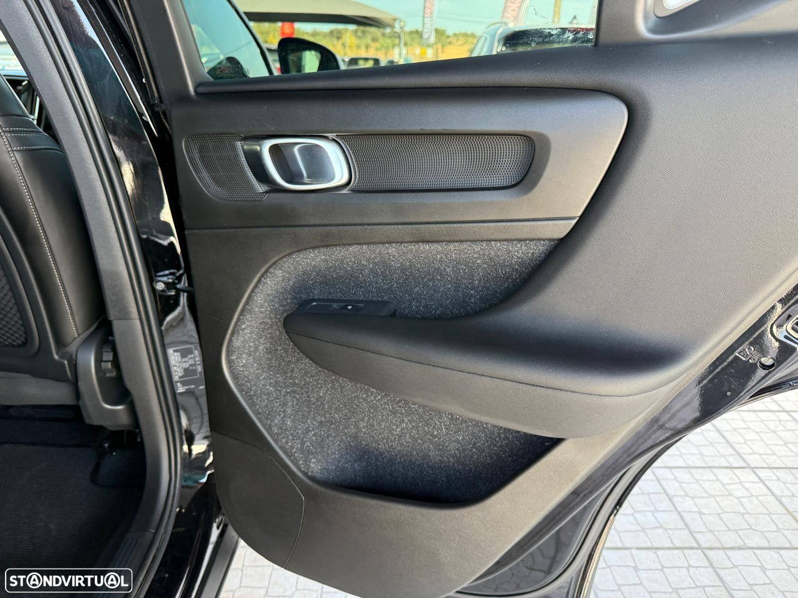 Volvo XC 40 1.5 T3 Inscription Geartronic - 28