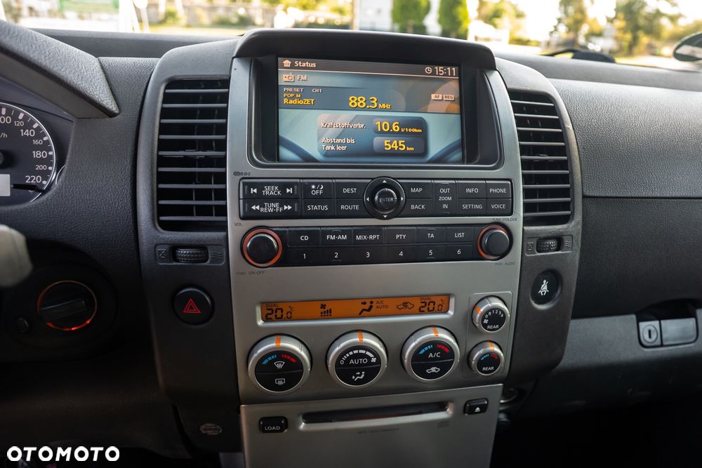 Nissan Pathfinder 2.5 dCi Premium - 20