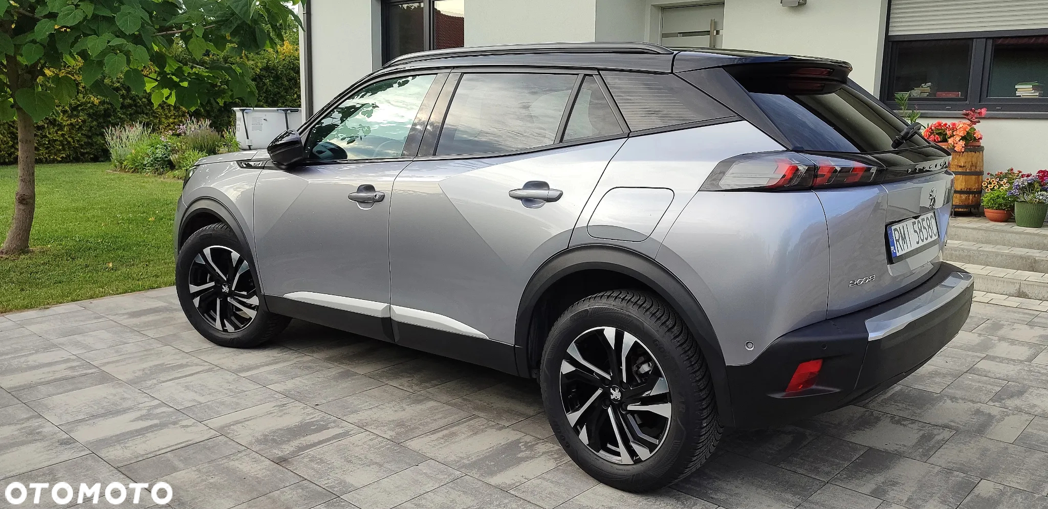 Peugeot 2008 1.5 BlueHDi GT S&S - 8