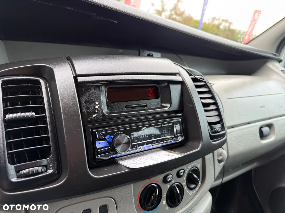 Renault Trafic 2.5 Diesel Brygadówka L2H1 Long Długi 5 Osobowy Klimatyzacja Gwarancja Kredyt - 33