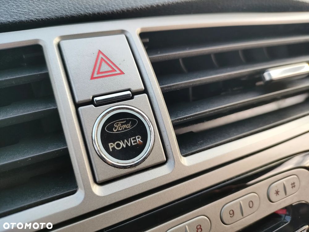 Ford Kuga 2.0 TDCi Titanium - 28