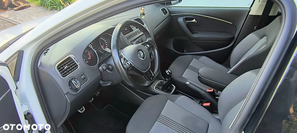 Volkswagen Polo 1.2 TSI Blue Motion Technology Allstar - 8