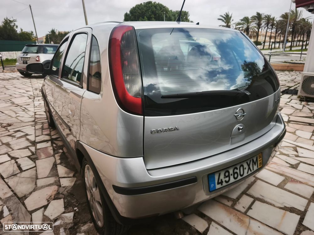 Opel Corsa 1.3 CDTI Enjoy - 2