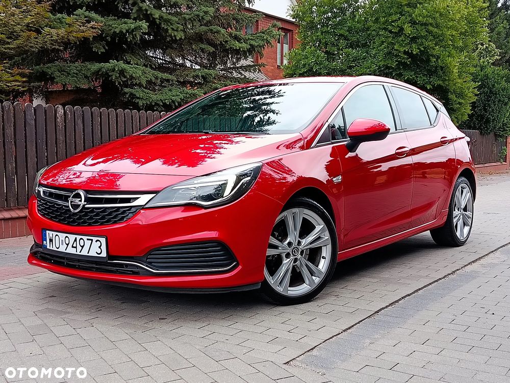 Opel Astra 1.6 CDTI Cosmo - 1