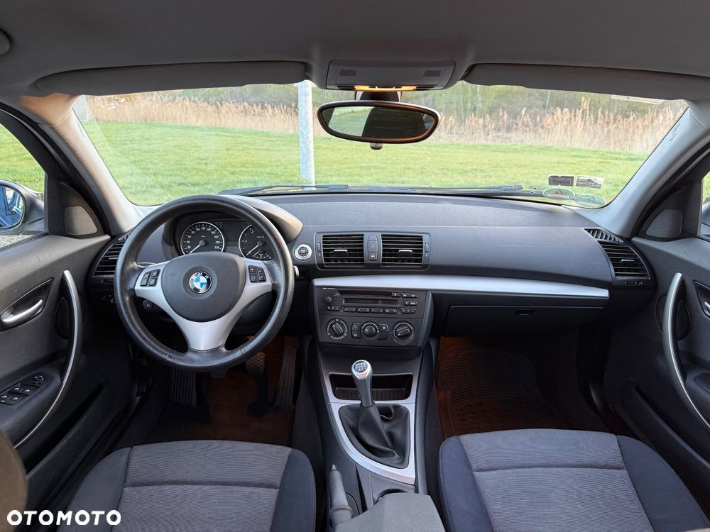 BMW Seria 1 120d DPF - 13