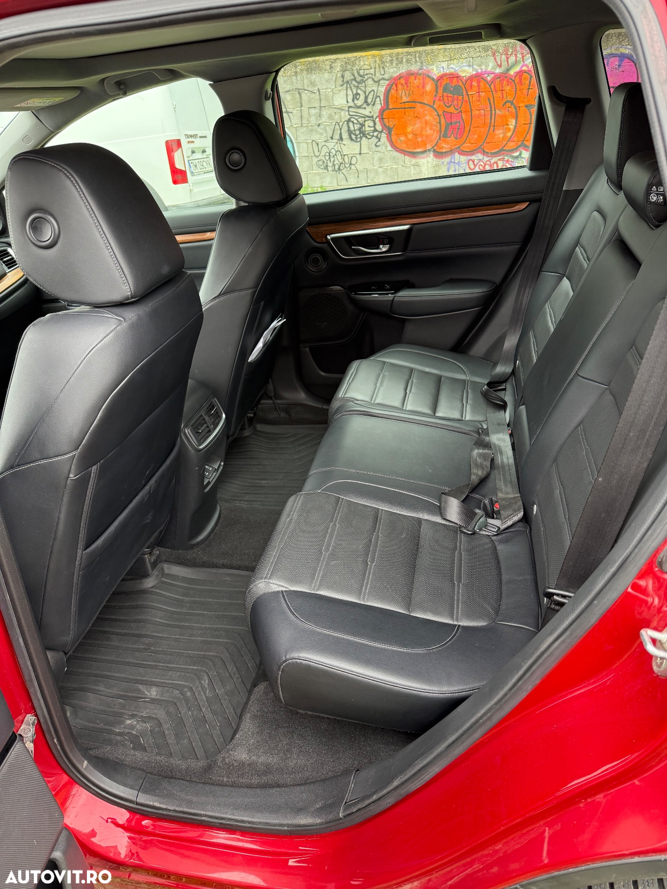 Honda CR-V 1.5 VTEC Turbo 4WD CVT Executive - 8
