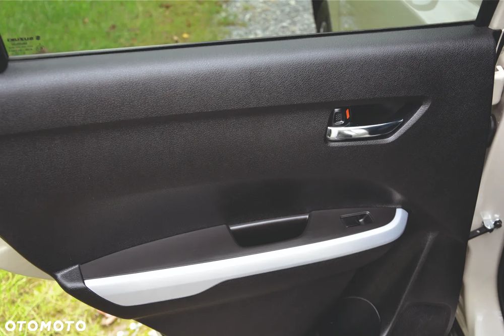 Suzuki Vitara 1.6 Premium 2WD - 19